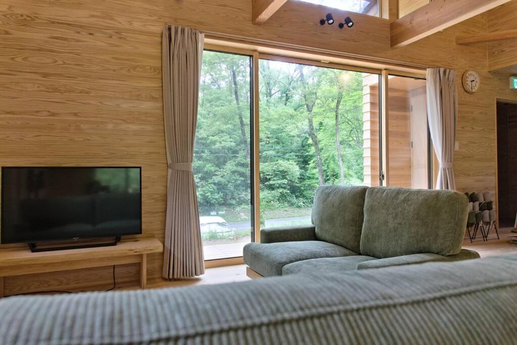 Hinoki No Ie - Cottage With Natural Hot Spring In A Cypress Bathtub Шіка Екстер'єр фото